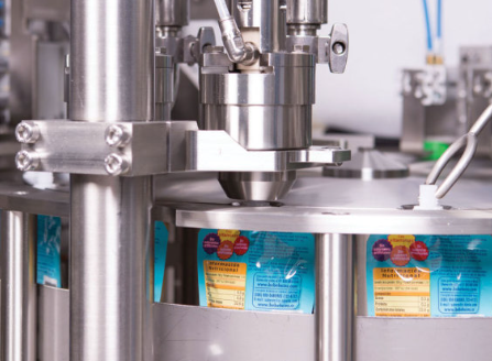 Pompe de dosage pour ensacheuse